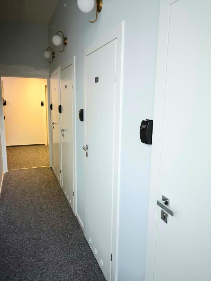 Bello Aparthostel Private Rooms Warschau Exterior foto